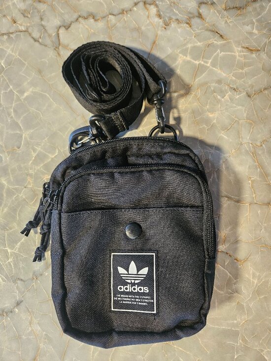 Adidas Handbags - Adidas crossbody